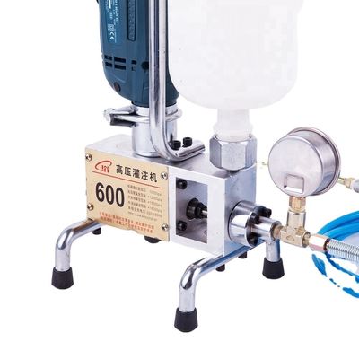 Machine d'injection de ciment à enduit d'étanchéité à l'eau à manche en plastique