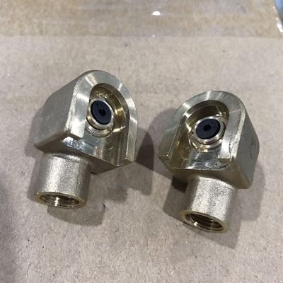 Une buse pratique et facile à coupler pour le raccordement des emballeurs à injection à tête plate