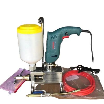 Machine d'étanchéité à haute pression pour la coulée et pour le remplissage de mousse de polyuréthane