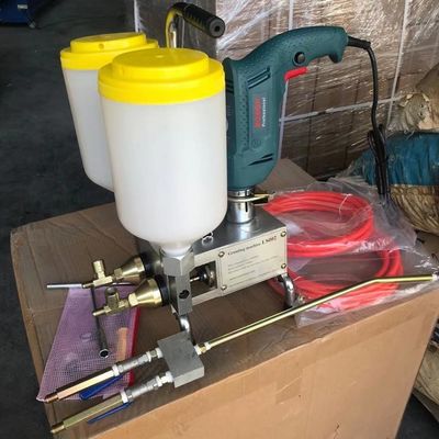 Machine d'étanchéité à haute pression pour la coulée et pour le remplissage de mousse de polyuréthane