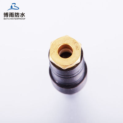 Une pompe à piston hydraulique noire pour Boyu 999